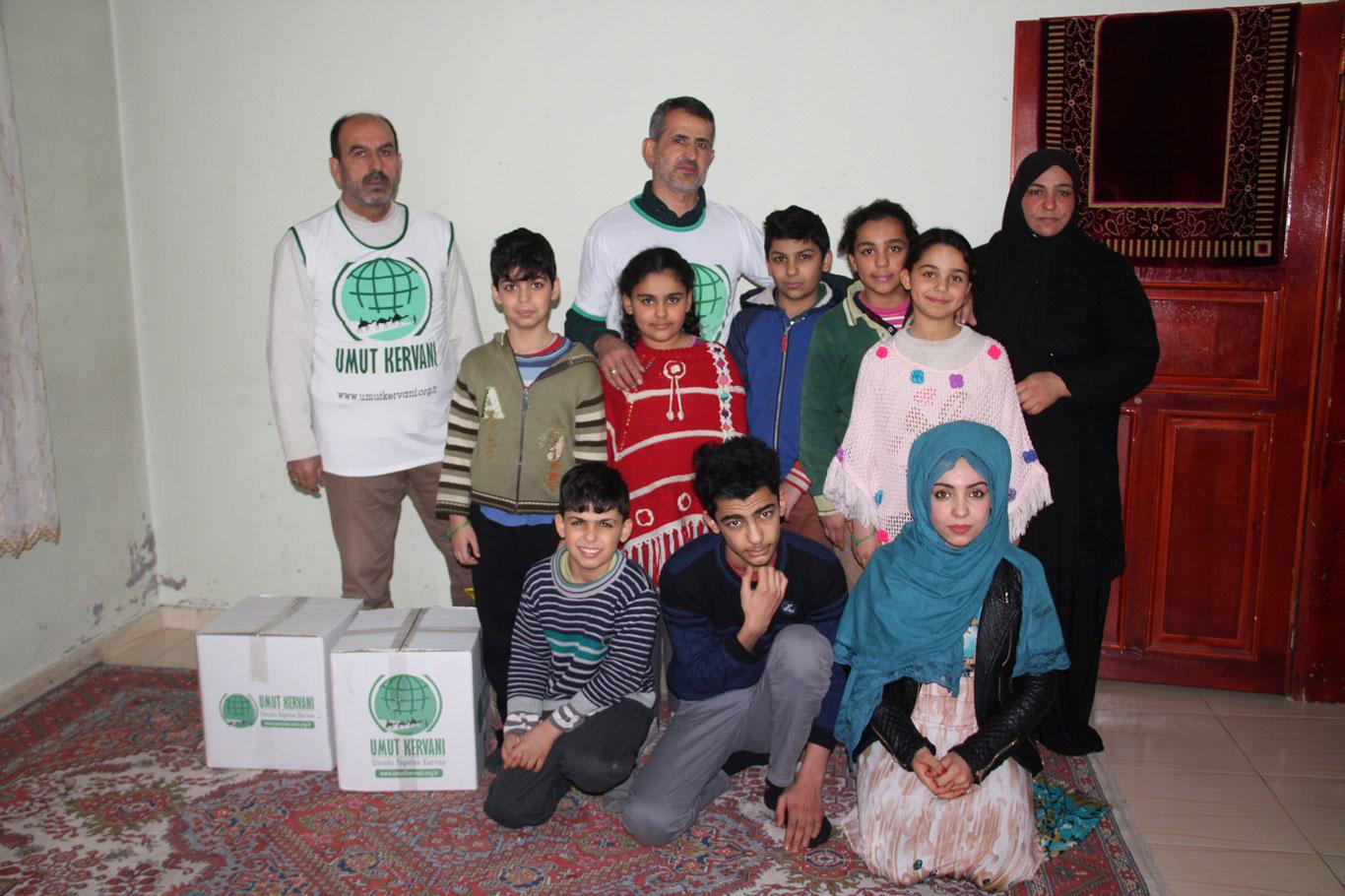 Mardin'deki 9 nüfuslu Suriyeli yetim aileye yardım eli